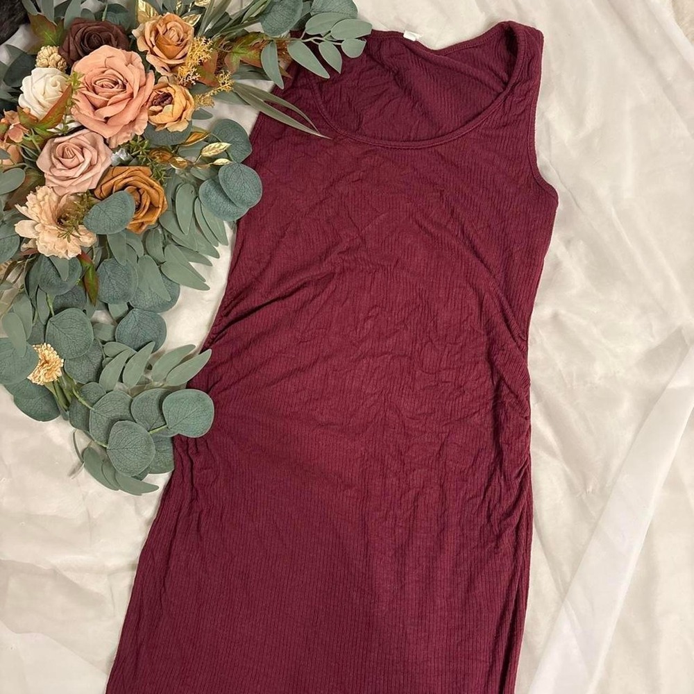 Pink blush size medium MATERNITY dress burgundy bodycon dress